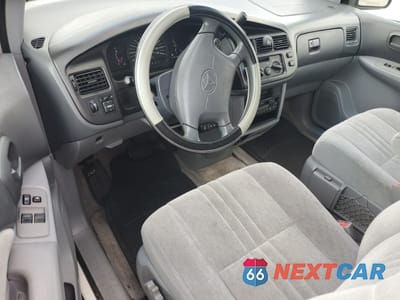 Zdjęcie 8 z 14 samochodu: 1999 TOYOTA SIENNA CE VIN:4T3ZF19CXXU155962 - miniatura