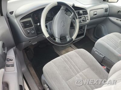 Zdjęcie 8 z 14 samochodu: 1999 TOYOTA SIENNA CE VIN:4T3ZF19CXXU155962 - miniatura