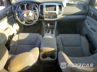Zdjęcie 8 z 14 samochodu: 2005 TOYOTA TACOMA DOUBLE CAB VIN:5TELU42N45Z117945 - miniatura