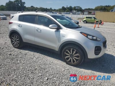 Czwarte zdjęcie samochodu z boku: 2017 KIA SPORTAGE EX VIN:KNDPNCAC6H7223740 - miniatura