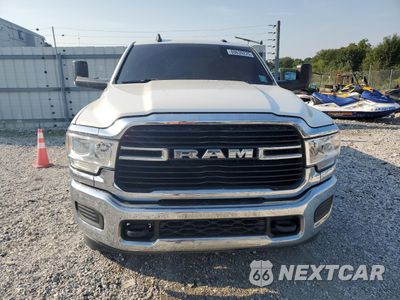 Piąte zdjęcie samochodu w środku: 2019 RAM 2500 BIG HORN VIN:3C6UR5DL3KG680166 - miniatura