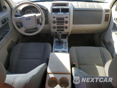Zdjęcie 8 z 13 samochodu: 2009 FORD ESCAPE XLT VIN:1FMCU93G79KB14556 - miniatura
