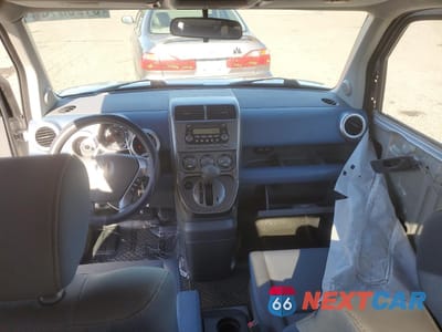 Zdjęcie 8 z 12 samochodu: 2004 HONDA ELEMENT EX VIN:5J6YH286X4L036776 - miniatura