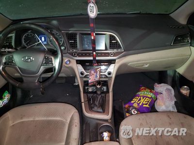 Zdjęcie 8 z 12 samochodu: 2018 HYUNDAI ELANTRA SEL VIN:5NPD84LF0JH232023 - miniatura