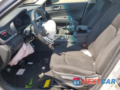Zdjęcie 7 z 12 samochodu: 2019 KIA OPTIMA LX VIN:5XXGT4L33KG329120 - miniatura