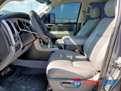 Zdjęcie 7 z 12 samochodu: 2008 TOYOTA TUNDRA SR5 VIN:5TFDV54118X035541 - miniatura