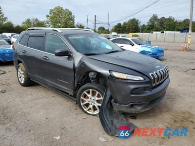 Czwarte zdjęcie samochodu z boku: 2015 JEEP CHEROKEE LATITUDE VIN:1C4PJLCB6FW656283 - miniatura