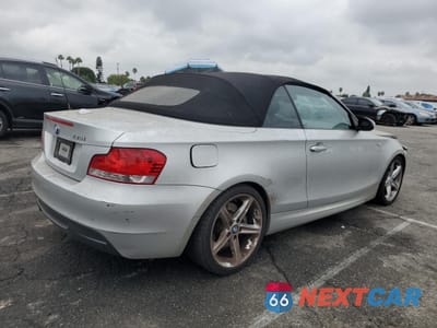Trzecie zdjęcie samochodu z tyłu: 2008 BMW 135 I VIN:WBAUN93518VF55682 - miniatura