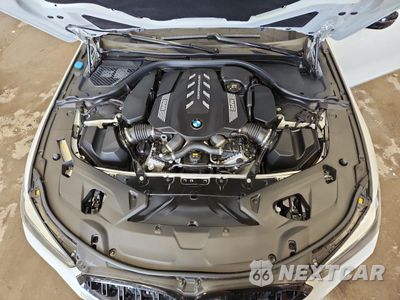 Zdjęcie 11 z 13 samochodu: 2020 BMW M850XI VIN:WBAGV8C03LBP48872 - miniatura