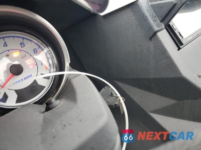 Zdjęcie 8 z 10 samochodu: 2019 POLARIS SLINGSHOT VIN:57XAASFA1K8134489 - miniatura