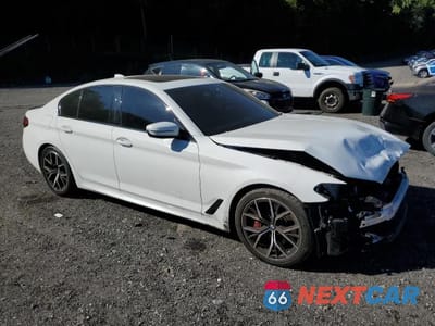 Czwarte zdjęcie samochodu z boku: 2023 BMW 530 XI VIN:WBA13BJ08PWY13404 - miniatura
