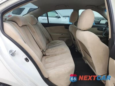 Zdjęcie 10 z 12 samochodu: 2010 KIA OPTIMA LX VIN:KNAGG4A82A5432399 - miniatura