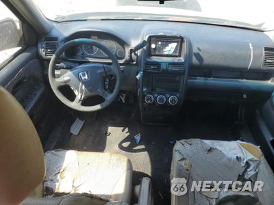 Zdjęcie 8 z 13 samochodu: 2002 HONDA CR-V LX VIN:JHLRD78472C064715 - miniatura