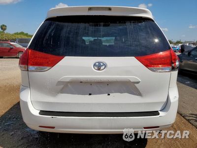 Zdjęcie 6 z 13 samochodu: 2014 TOYOTA SIENNA LE VIN:5TDKK3DCXES434276 - miniatura