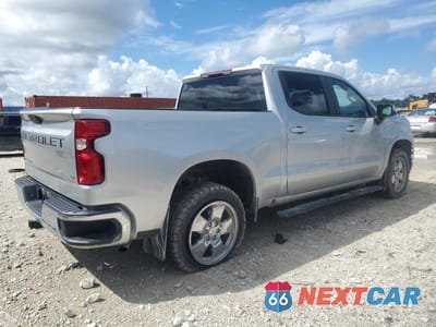 Trzecie zdjęcie samochodu z tyłu: 2021 CHEVROLET SILVERADO K1500 LT VIN:1GCUYDED9MZ435789 - miniatura