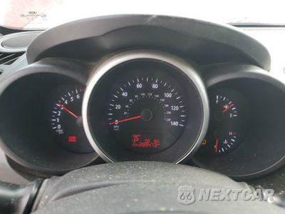 Zdjęcie 9 z 13 samochodu: 2012 KIA SOUL VIN:KNDJT2A60C7451015 - miniatura