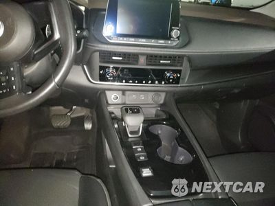 Zdjęcie 8 z 12 samochodu: 2023 NISSAN ROGUE SV VIN:5N1BT3BA1PC873249 - miniatura