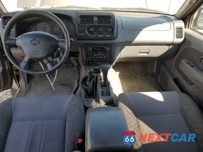 Zdjęcie 8 z 13 samochodu: 2001 NISSAN XTERRA XE VIN:5N1ED28Y01C549032 - miniatura