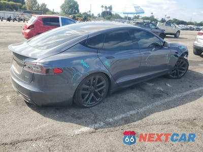 Trzecie zdjęcie samochodu z tyłu: 2021 TESLA MODEL S VIN:5YJSA1E66MF432060 - miniatura