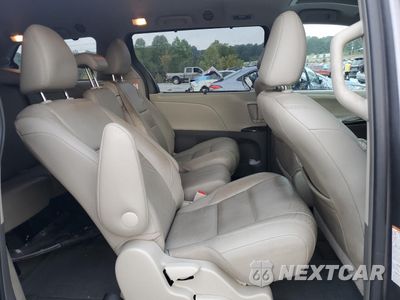 Zdjęcie 11 z 16 samochodu: 2017 TOYOTA SIENNA XLE VIN:5TDYZ3DC2HS895014 - miniatura