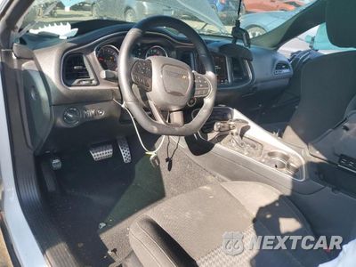 Zdjęcie 8 z 12 samochodu: 2022 DODGE CHALLENGER R/T SCAT PACK VIN:2C3CDZFJ7NH174953 - miniatura