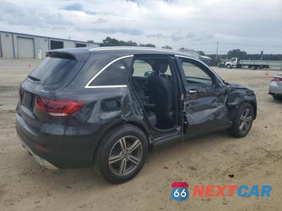Trzecie zdjęcie samochodu z tyłu: 2021 MERCEDES BENZ GLC 300 4MATIC VIN:W1N0G8EB5MF876188 - miniatura
