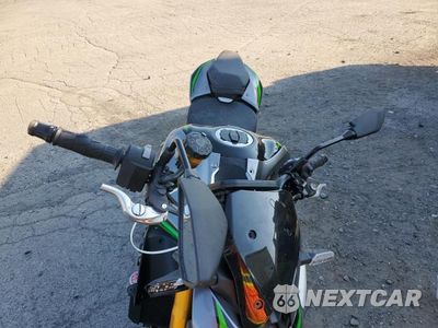 Piąte zdjęcie samochodu w środku: 2025 KAWASAKI ZR900 T VIN:ML5ZRDT1XSDA01657 - miniatura