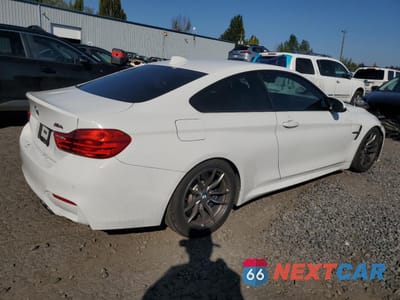 Trzecie zdjęcie samochodu z tyłu: 2015 BMW M4 VIN:WBS3R9C55FK333931 - miniatura
