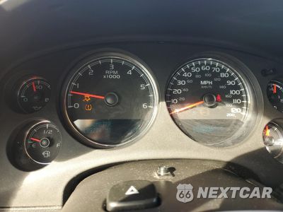 Zdjęcie 9 z 12 samochodu: 2013 CHEVROLET SUBURBAN K1500 LT VIN:1GNSKJE71DR192536 - miniatura