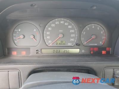 Zdjęcie 9 z 12 samochodu: 1999 VOLVO S70 VIN:YV1LS55A2X2619987 - miniatura