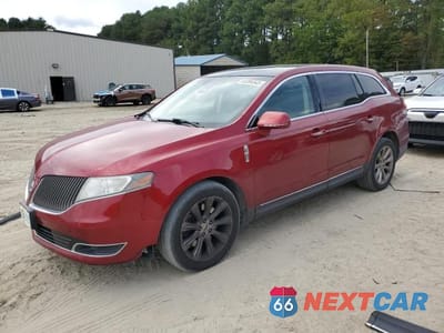 2014 LINCOLN MKT 2LMHJ5ATXEBL50960 - główne zdjęcie licytacji z USA - miniatura