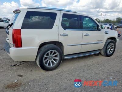 Trzecie zdjęcie samochodu z tyłu: 2009 CADILLAC ESCALADE HYBRID VIN:1GYFC43529R115749 - miniatura