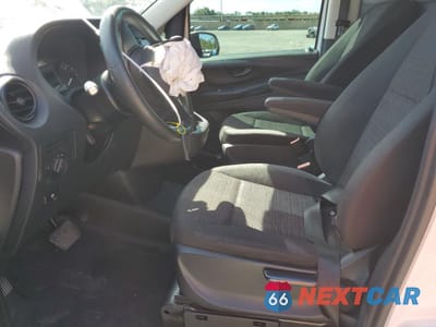 Zdjęcie 7 z 16 samochodu: 2020 MERCEDES-BENZ METRIS VIN:W1YV0BEY9L3753296 - miniatura