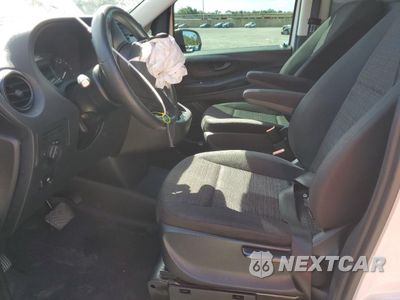 Zdjęcie 7 z 16 samochodu: 2020 MERCEDES-BENZ METRIS VIN:W1YV0BEY9L3753296 - miniatura