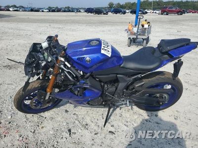 Trzecie zdjęcie samochodu z tyłu: 2025 YAMAHA YZFR7 VIN:JYARM38E3SA016571 - miniatura