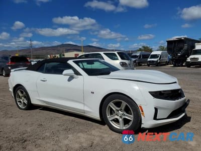 Czwarte zdjęcie samochodu z boku: 2021 CHEVROLET CAMARO LS VIN:1G1FB3DS5K0117263 - miniatura