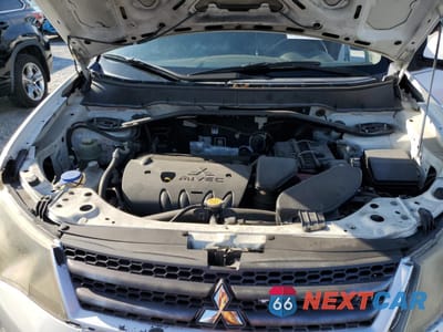 Zdjęcie 12 z 13 samochodu: 2008 MITSUBISHI OUTLANDER SE VIN:JA4LS31W68Z010593 - miniatura