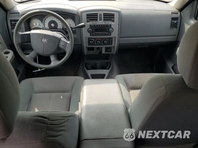 Zdjęcie 8 z 12 samochodu: 2005 DODGE DAKOTA QUAD SLT VIN:1D7HW48N65S139026 - miniatura