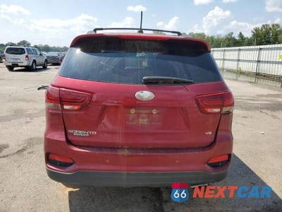 Zdjęcie 6 z 13 samochodu: 2019 KIA SORENTO LX VIN:5XYPG4A59KG591650 - miniatura