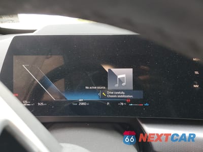 Zdjęcie 9 z 16 samochodu: 2023 BMW X1 XDRIVE28I VIN:WBX73EF09P5W21036 - miniatura