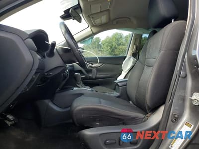 Zdjęcie 7 z 13 samochodu: 2019 NISSAN ROGUE S VIN:5N1AT2MV9KC733643 - miniatura