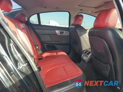 Zdjęcie 10 z 13 samochodu: 2012 JAGUAR XF VIN:SAJWA0FB5CLS59202 - miniatura