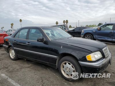 Czwarte zdjęcie samochodu z boku: 2000 MERCEDES-BENZ C 280 VIN:WDBHA29G4YA861441 - miniatura