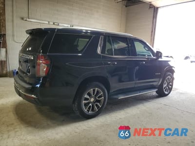 Trzecie zdjęcie samochodu z tyłu: 2024 CHEVROLET TAHOE K1500 LT VIN:1GNSKNKD9RR242561 - miniatura