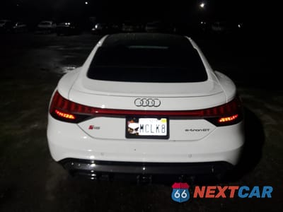 Zdjęcie 6 z 12 samochodu: 2024 AUDI RS E-TRON GT VIN:WAUAHBFW9R7900059 - miniatura