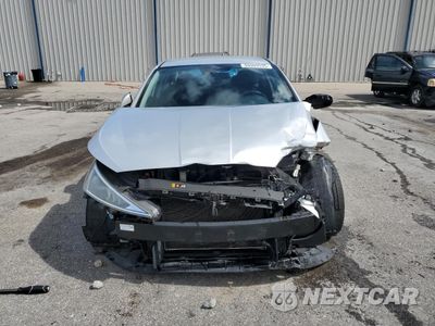 Piąte zdjęcie samochodu w środku: 2019 HYUNDAI ELANTRA SEL VIN:5NPD84LF6KH464871 - miniatura