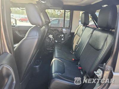 Zdjęcie 10 z 16 samochodu: 2017 JEEP WRANGLER UNLIMITED SAHARA VIN:1C4BJWEG6HL540591 - miniatura