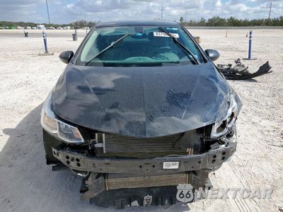 Piąte zdjęcie samochodu w środku: 2016 CHEVROLET CRUZE LS VIN:1G1BC5SM9G7326807 - miniatura