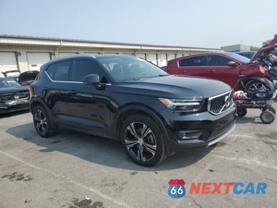 Czwarte zdjęcie samochodu z boku: 2021 VOLVO XC40 T5 INSCRIPTION VIN:YV4162UL4M2415123 - miniatura