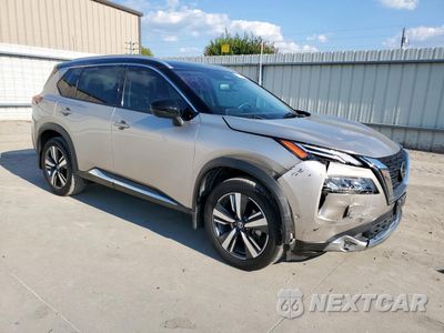 Czwarte zdjęcie samochodu z boku: 2021 NISSAN ROGUE PLATINUM VIN:JN8AT3DC0MW107963 - miniatura